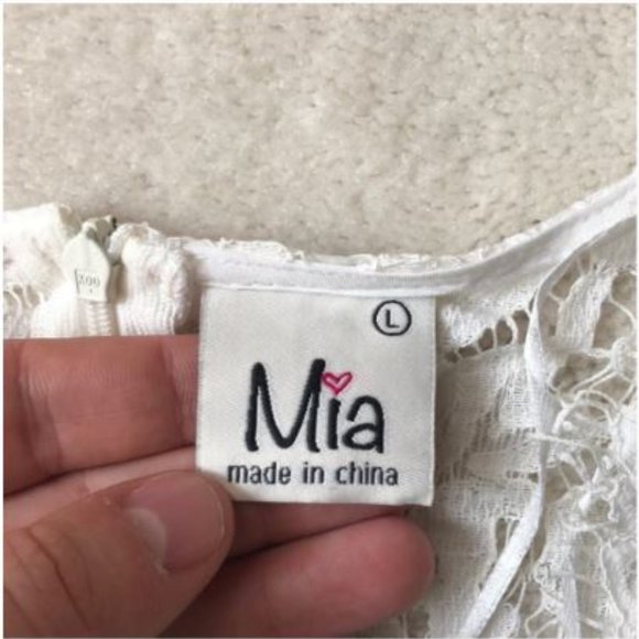 NWOT "Mia" White Lace Romper - Picture 4 of 13